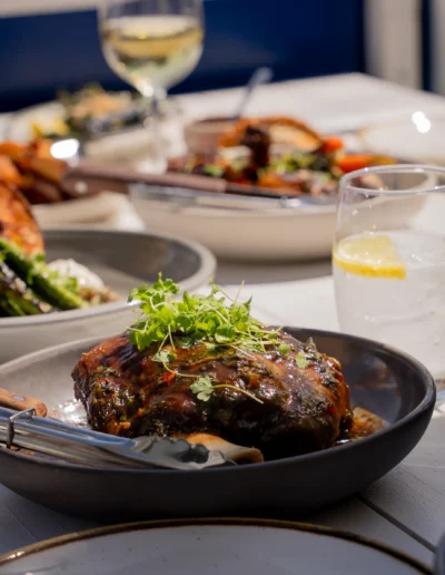Costillar de Cordero / 69 500g slow roasted lamb shoulder, chimichurri