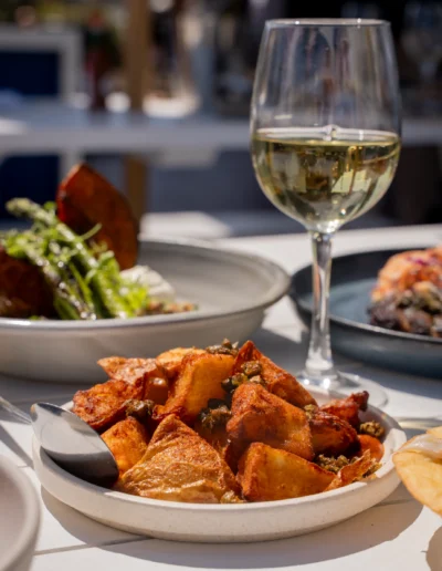 Papas Bravas / 14 fried potatoes, paprika, provençale sauce, crispy capers